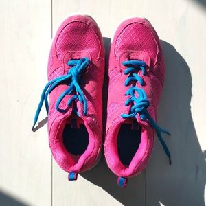 Running shoes pink sz 8
